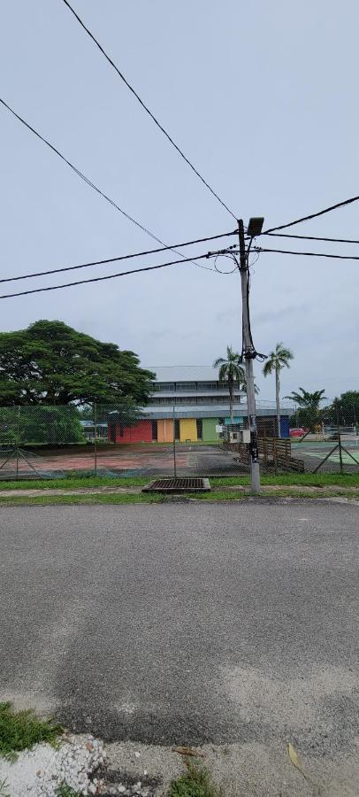 Hotel Shafura 3 Chukai Exterior foto